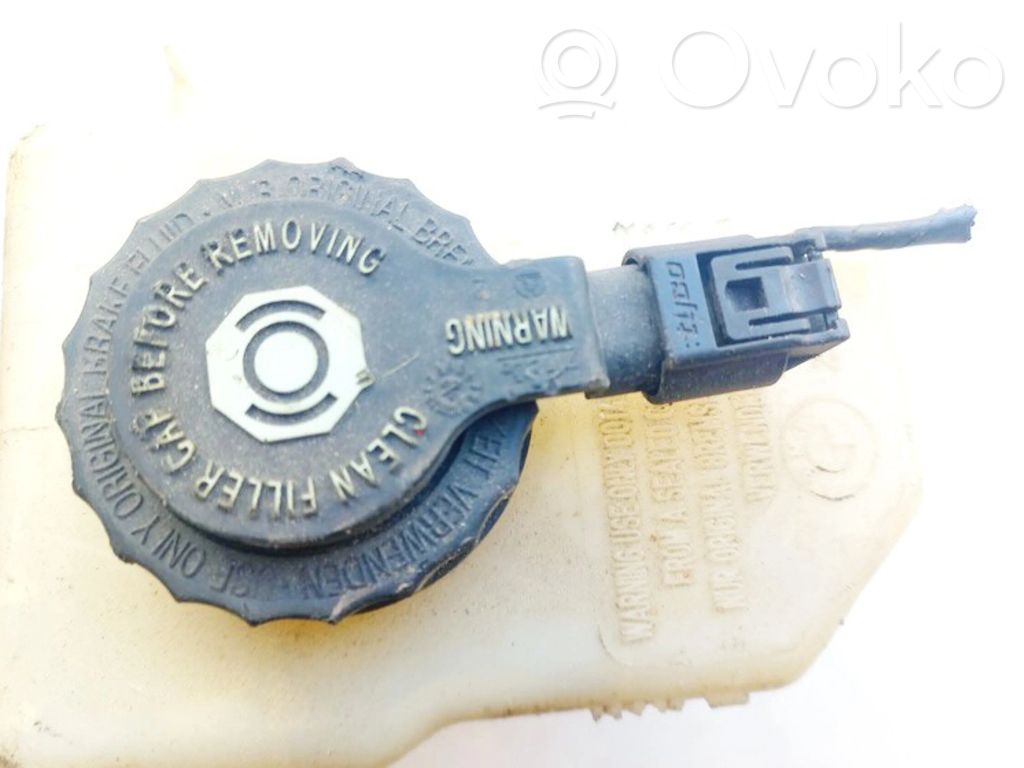 BMW 1 E81 E87 Serbatoio di compensazione del liquido del freno 