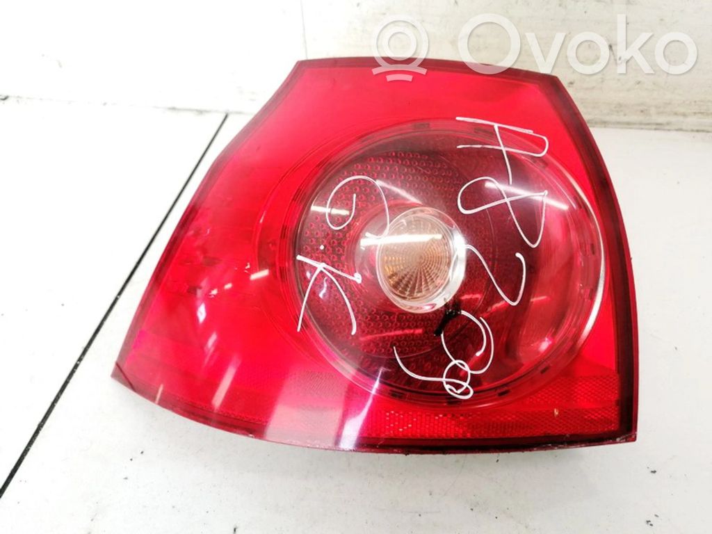 Volkswagen Golf V Lampă spate în caroserie