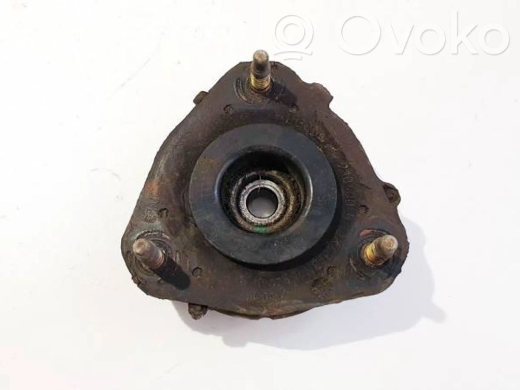 Jaguar X-Type Coil spring mount 