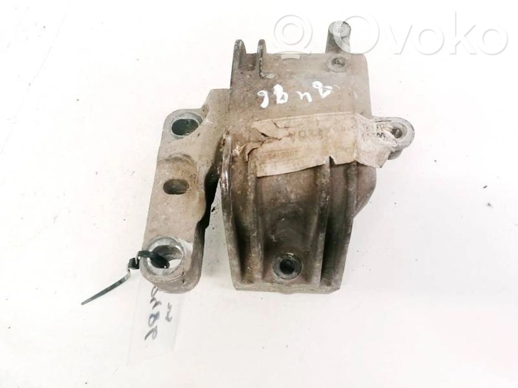 Seat Leon (1P) Engine mount bracket 
