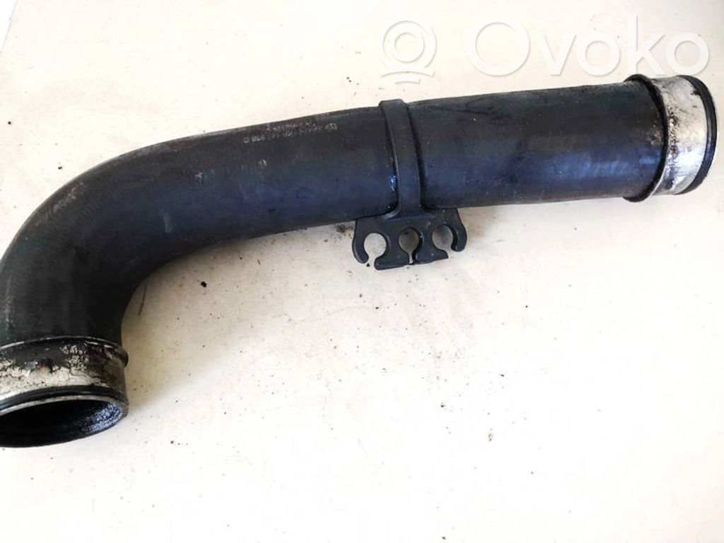 Volkswagen Golf V Furtun/conductă intercooler 