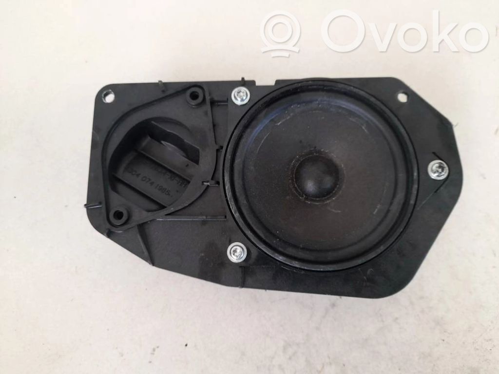 BMW 5 E60 E61 Altavoz de la puerta delantera 