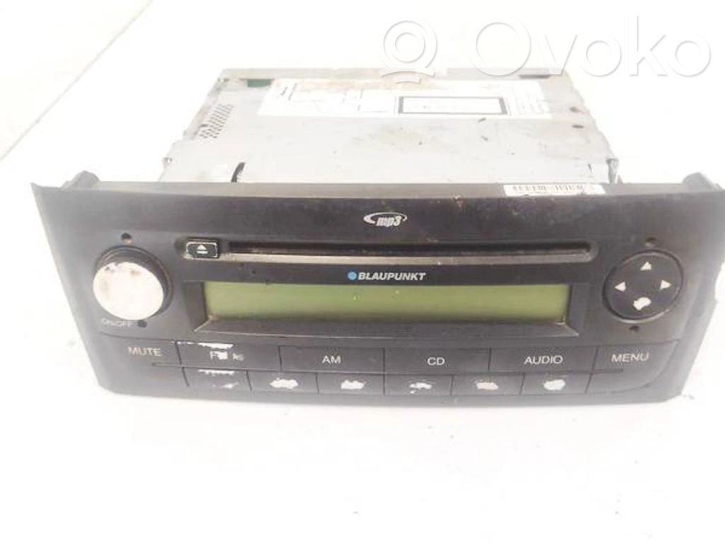 Fiat Punto (188) Panel / Radioodtwarzacz CD/DVD/GPS 