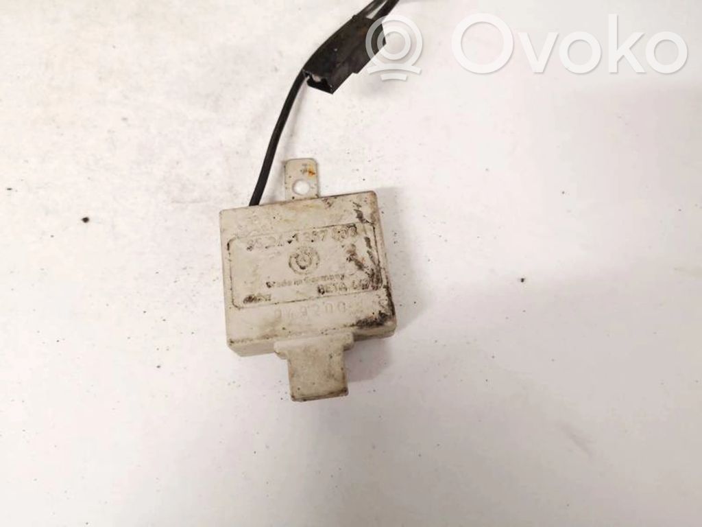 BMW 3 E36 Steuergerät Antenne 