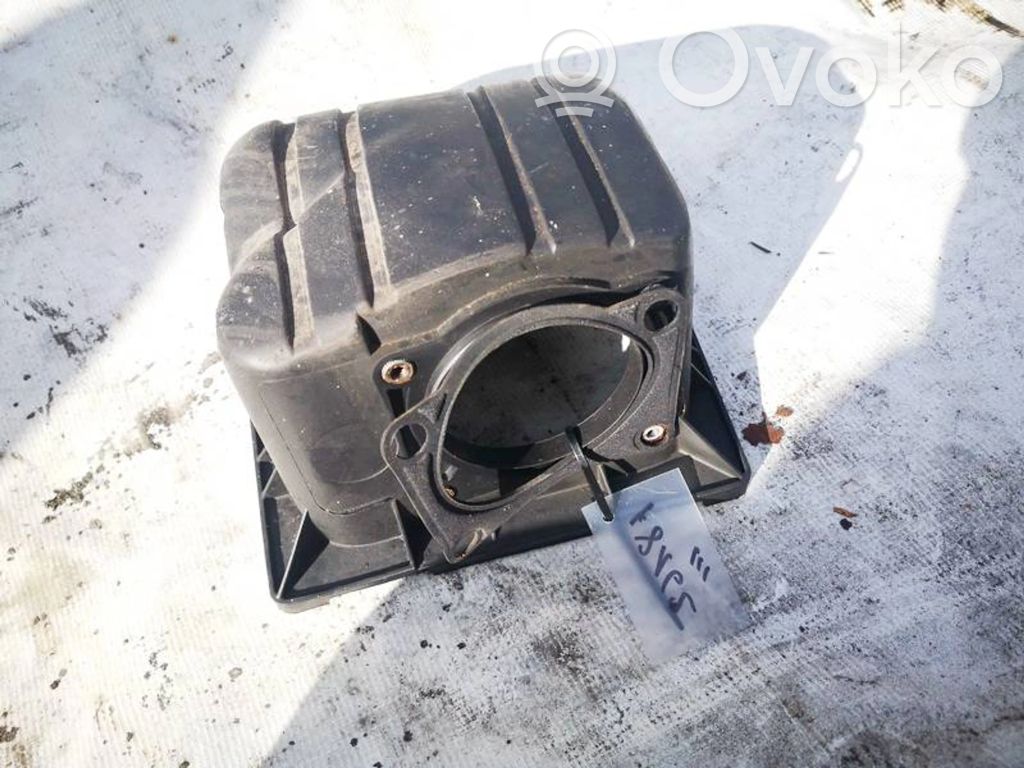 Ford Explorer Air filter box 