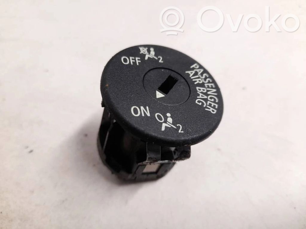 BMW 3 F30 F35 F31 Comutator pornit/oprit airbag pasager