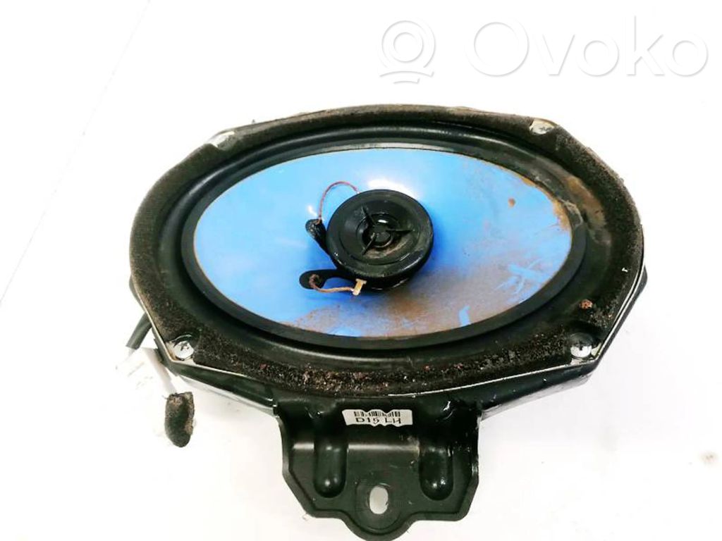 KIA Carnival Etuoven kaiutin 