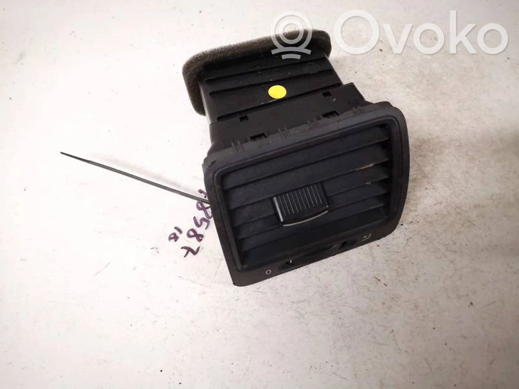 Volkswagen Golf V Griglia di ventilazione centrale cruscotto