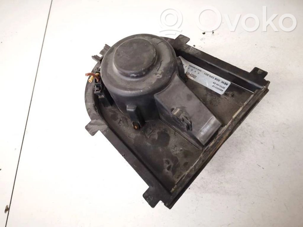 Skoda Octavia Mk1 (1U) Wentylator nawiewu / Dmuchawa 
