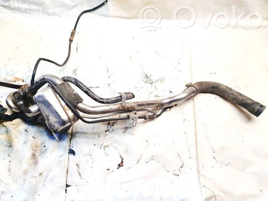 Mercedes-Benz CLS C219 Fuel tank filler neck pipe 