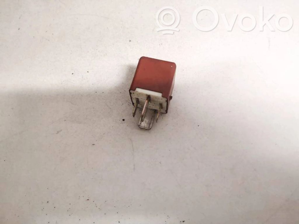 Toyota Avensis Verso Alte relee 