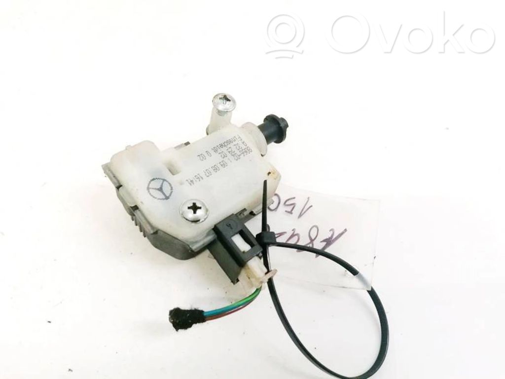 Mercedes-Benz CLS C219 Stellmotor Zentralverriegelung 