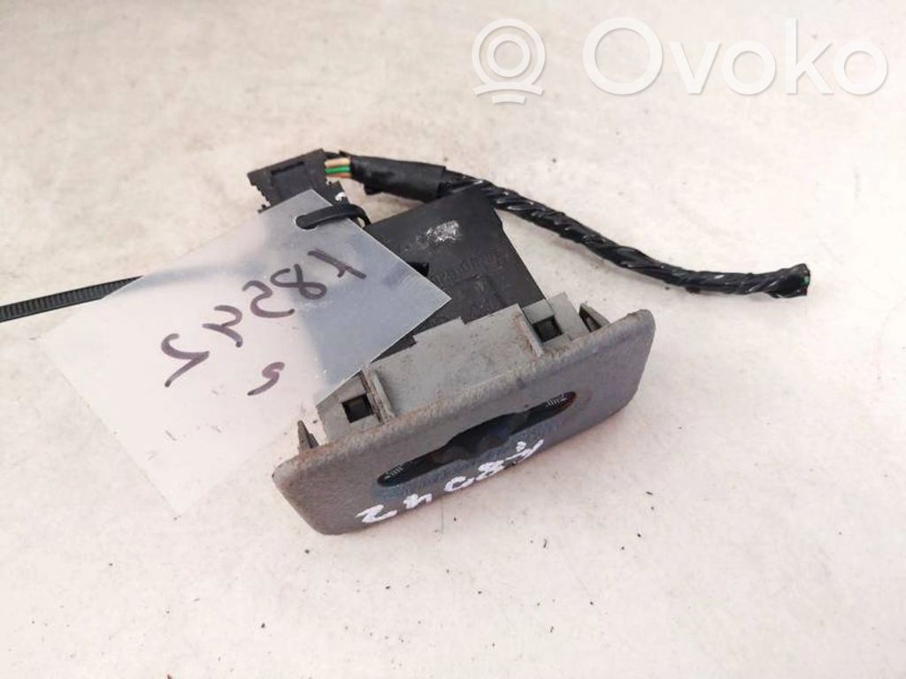 Opel Movano A Headlight level height control switch 