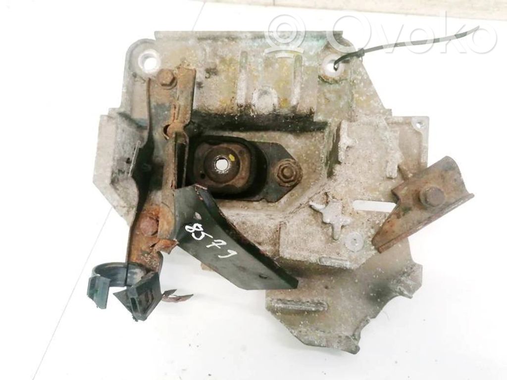 Engine mount bracket   8200042455D,11220AX600,11220AX600,8200042455D