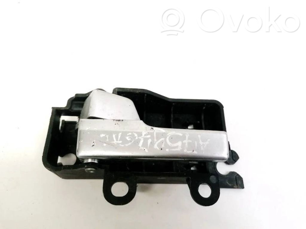 Ford Focus Manecilla interna puerta trasera 
