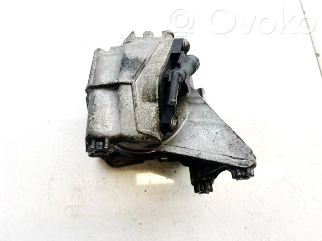 Ford Kuga I Łapa / Mocowanie silnika 