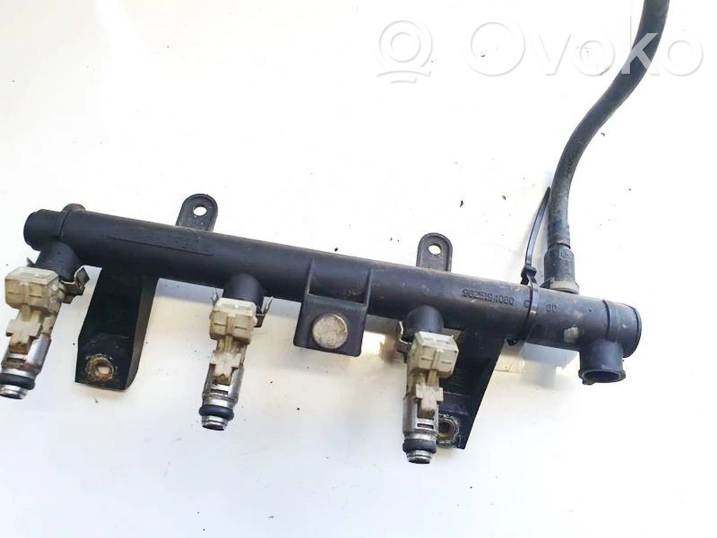 Peugeot 206 Tubo principal de alimentación del combustible 