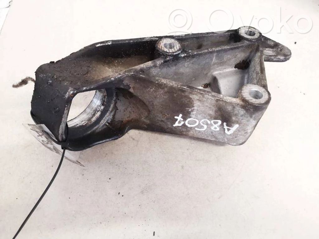 Engine mounting bracket   12798841,12798841