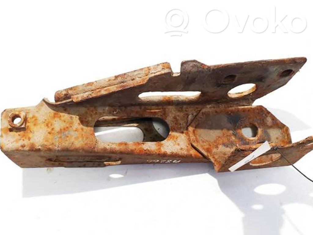 Opel Movano A Halterung im Kofferraum 