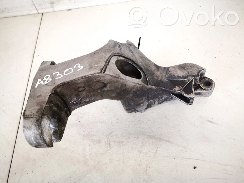Saab 9-5 Engine mounting bracket 