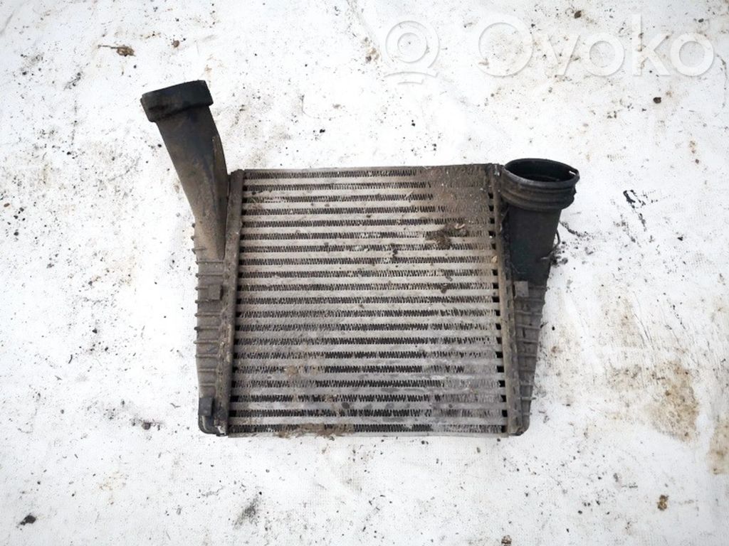 Volkswagen Touareg I Radiatore intercooler