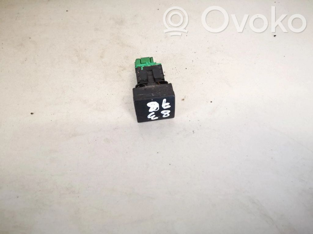 Botón interruptor de bloqueo de puertas   96582880XT,96582880XT
