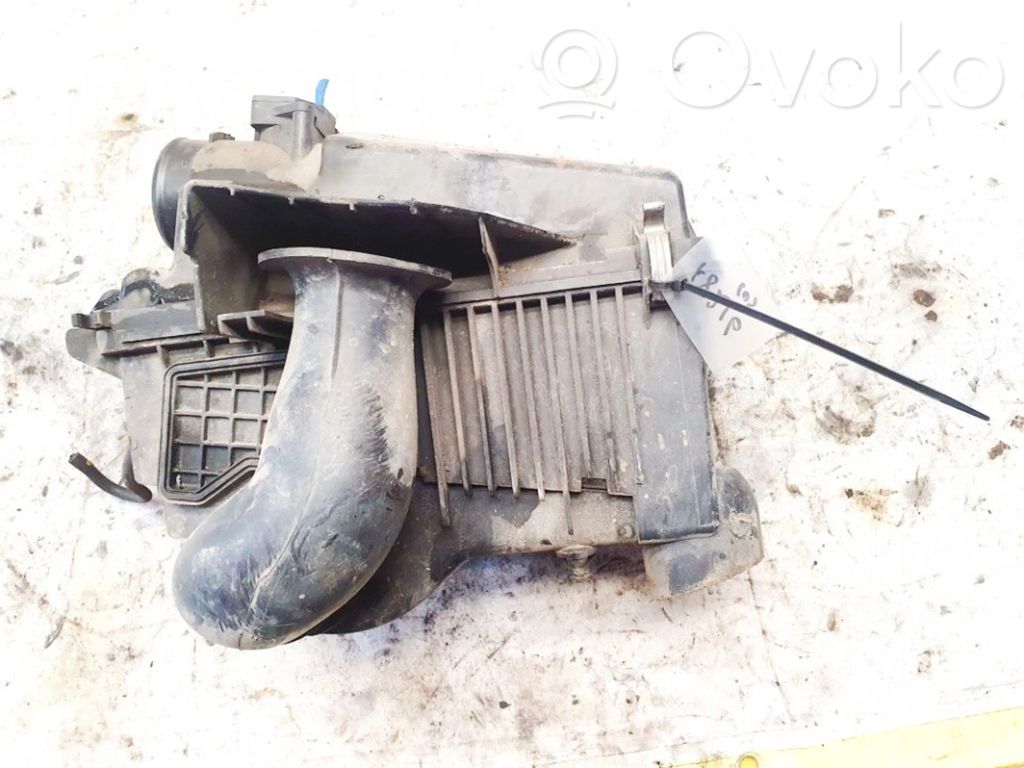 Air filter box   5RF5C,5RF5C