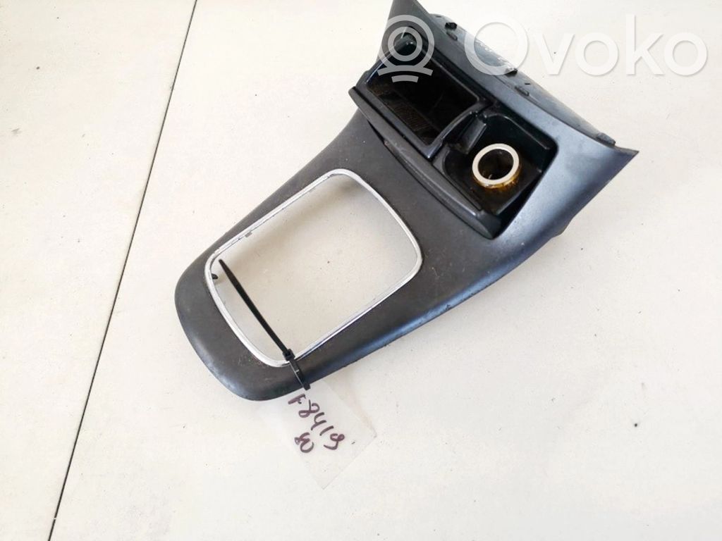 Toyota Avensis T250 Posacenere auto 