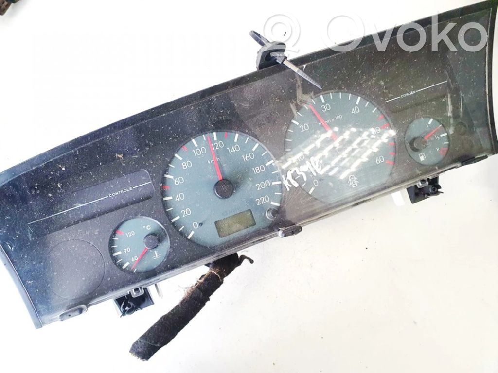 Citroen Xantia Geschwindigkeitsmesser Cockpit 