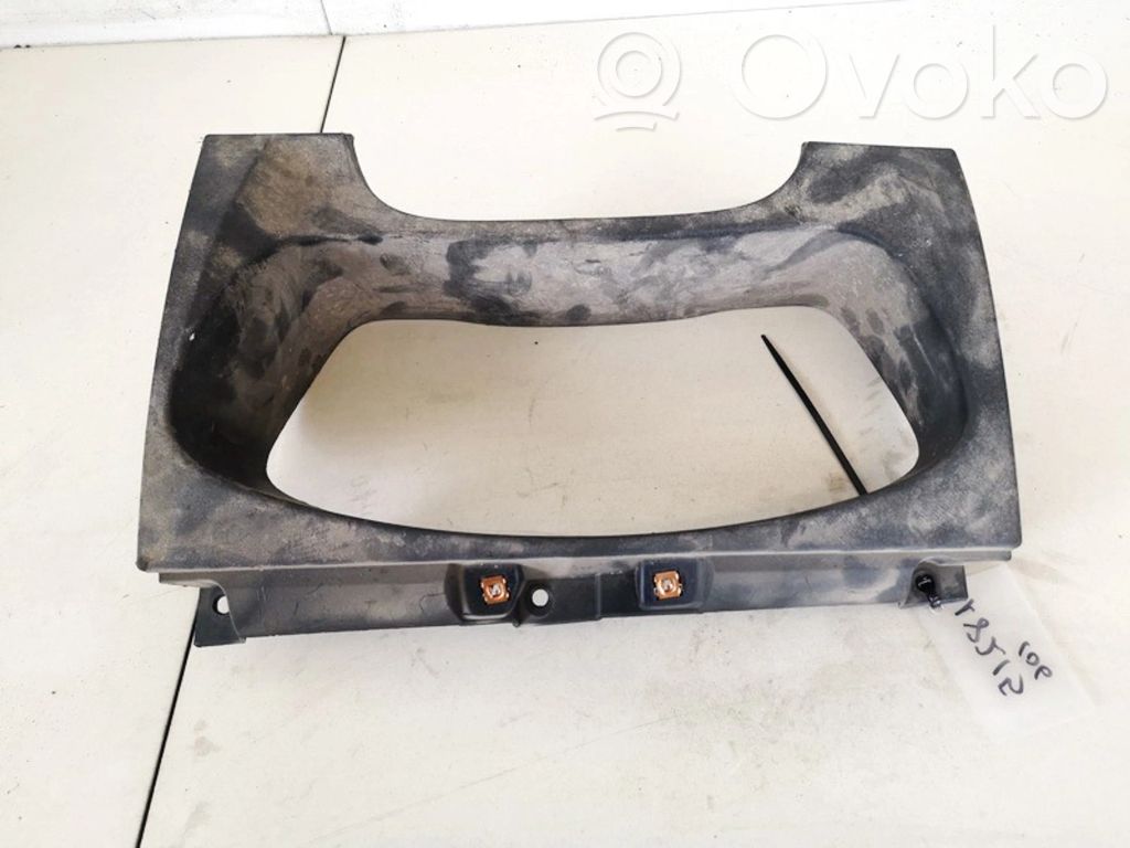 Ford Transit Kojelaudan kehys 
