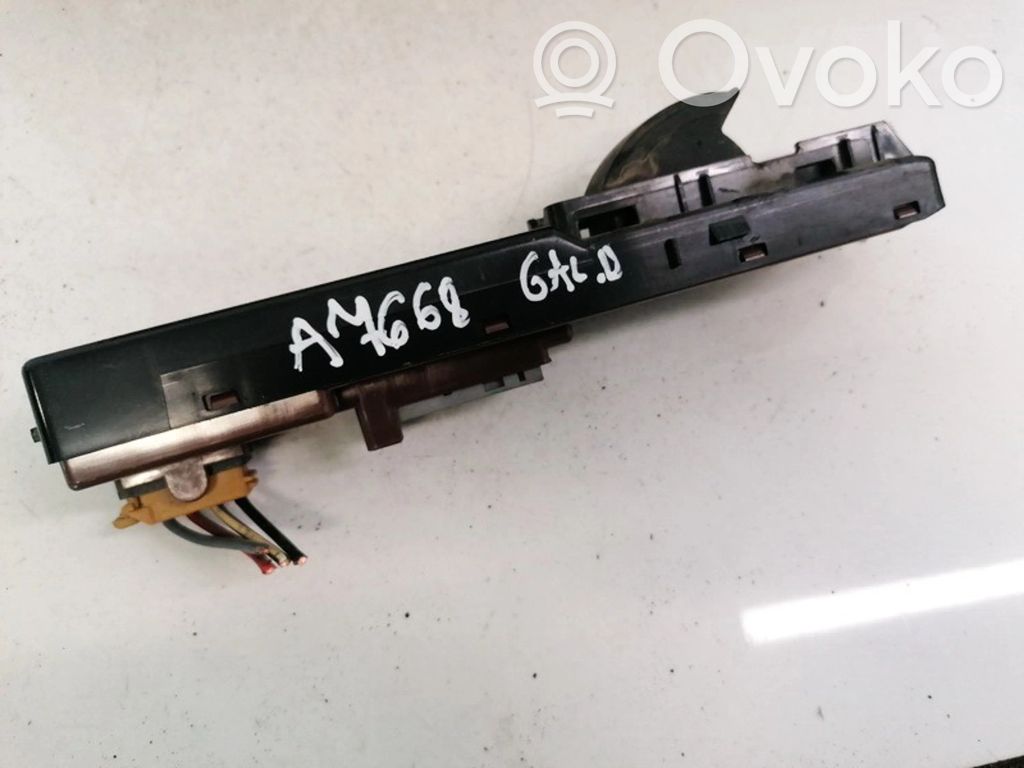 Electric window control switch   12800452,12799510,12799510,12800452