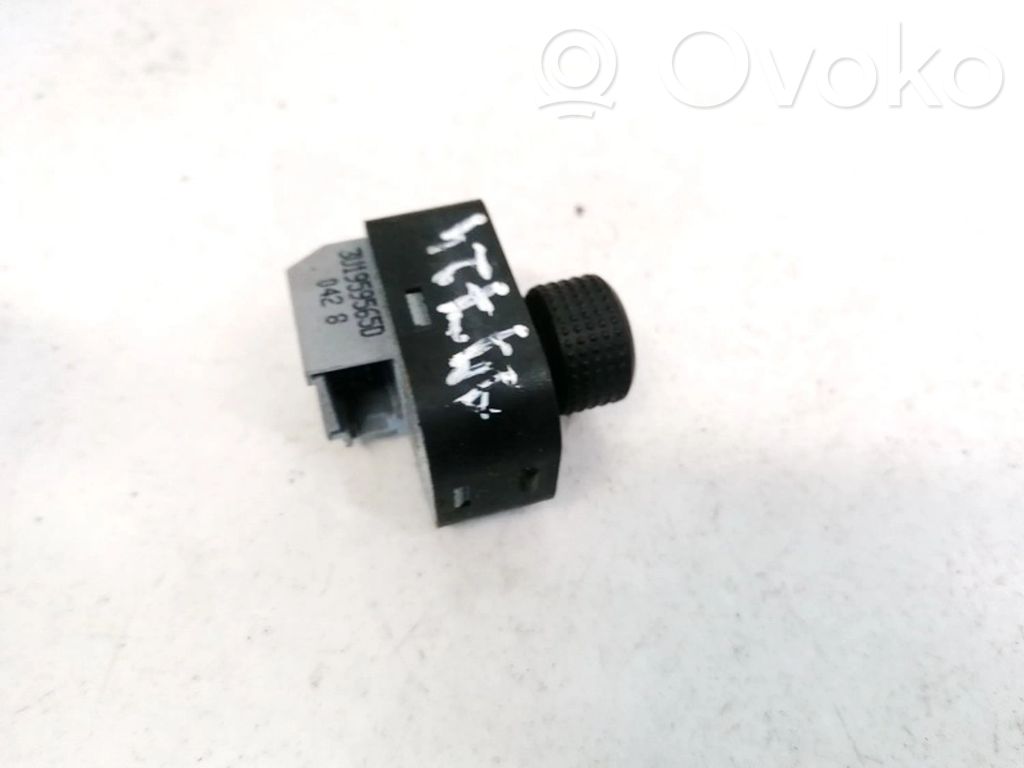 Skoda Superb B5 (3U) Wing mirror switch 