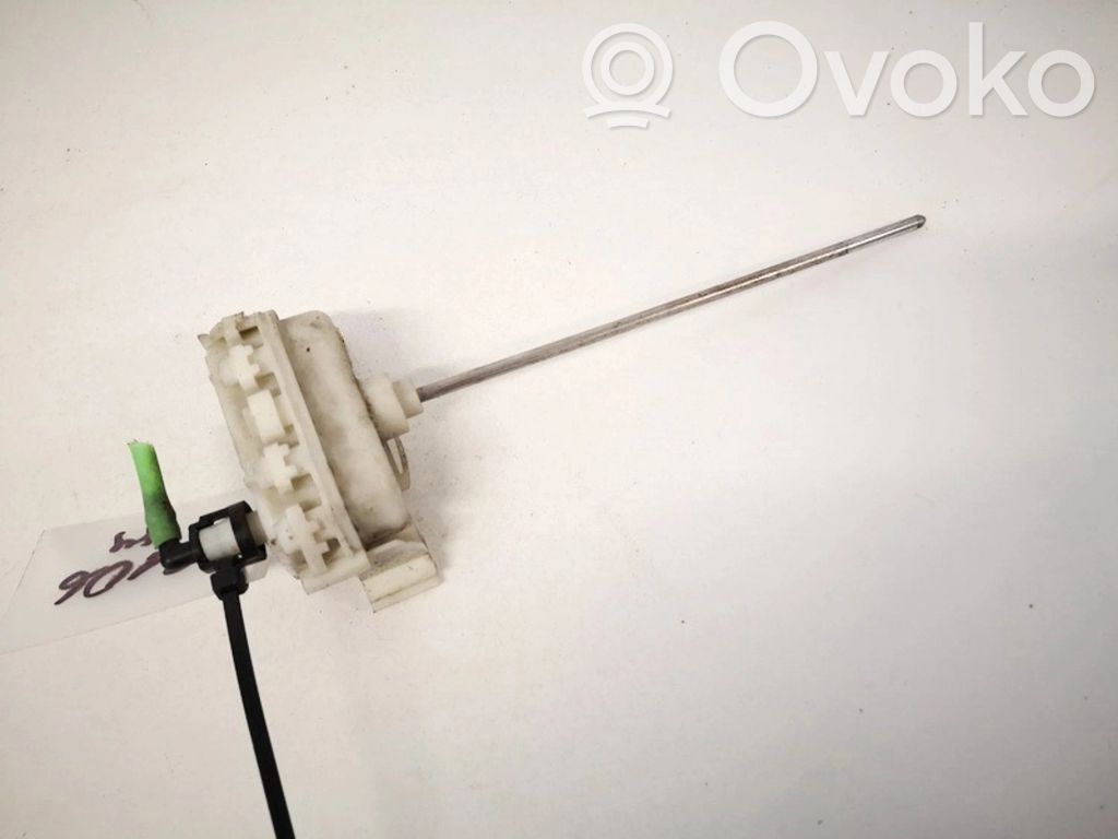 Audi A4 S4 B5 8D Pompa a vuoto chiusura centralizzata 