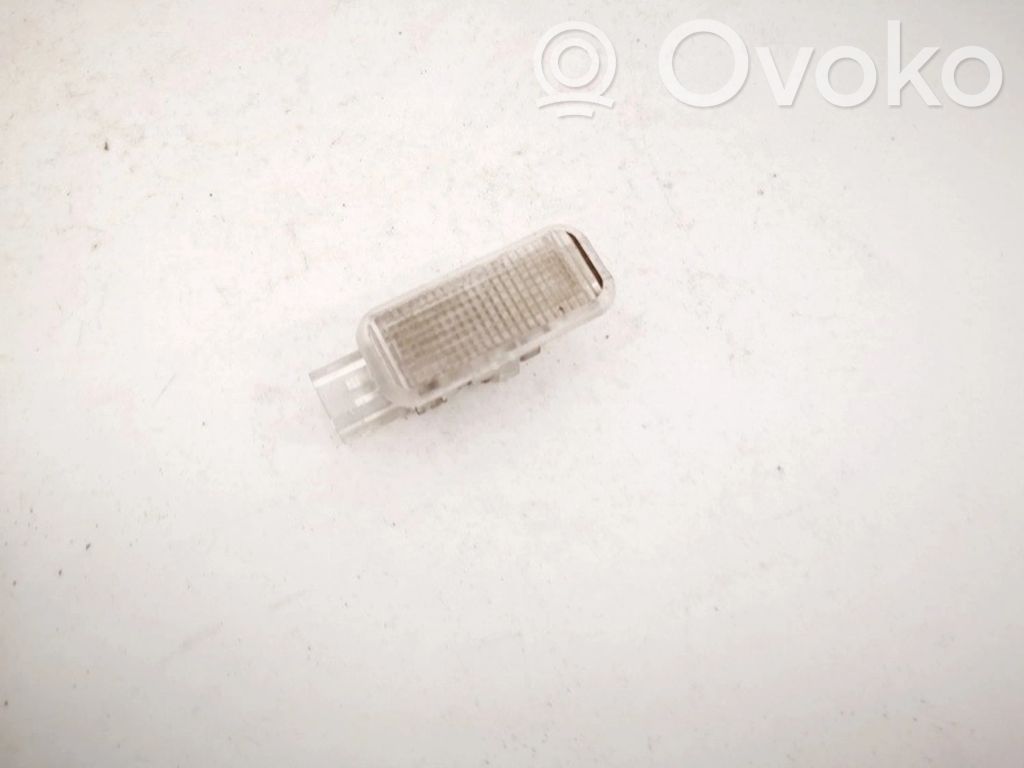 Audi A6 S6 C5 4B Alte lămpi de interior 