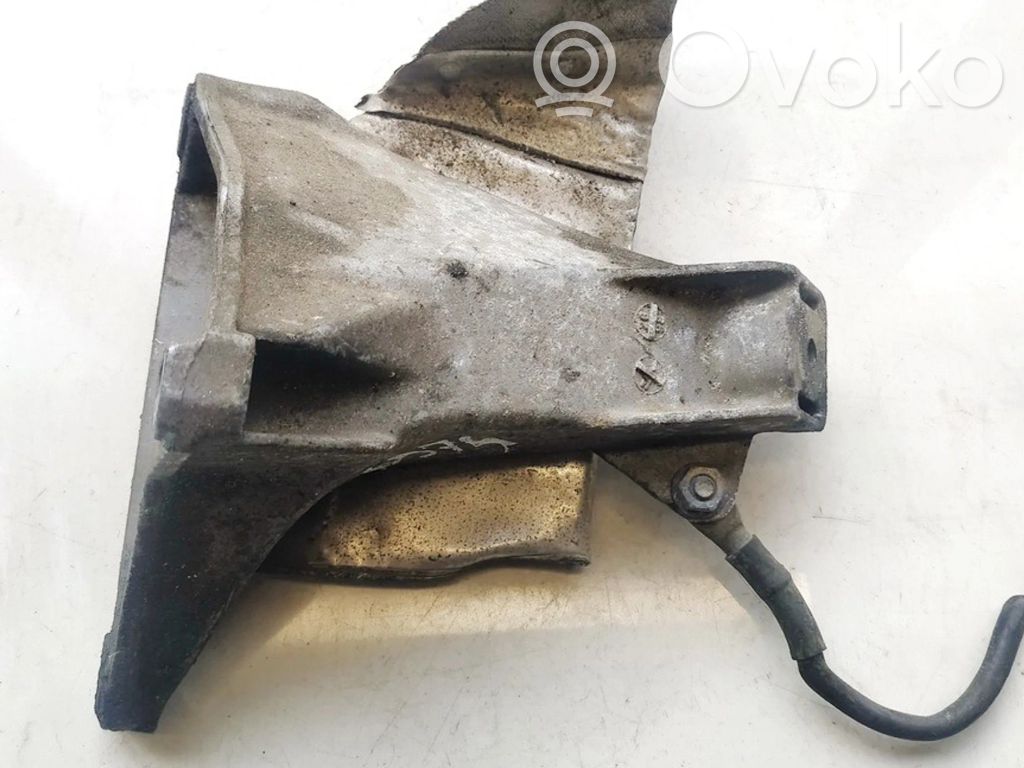 Łapa / Mocowanie silnika   8D0199308M,8D0199308M