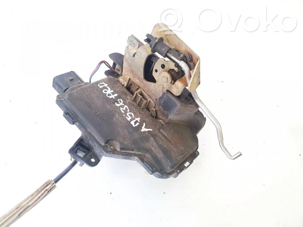 Audi A6 S6 C5 4B Serratura portiera anteriore