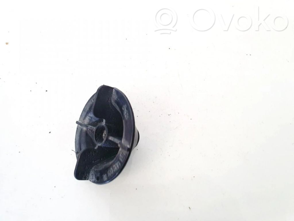 Opel Meriva A Bullone fissaggio ruota di scorta 