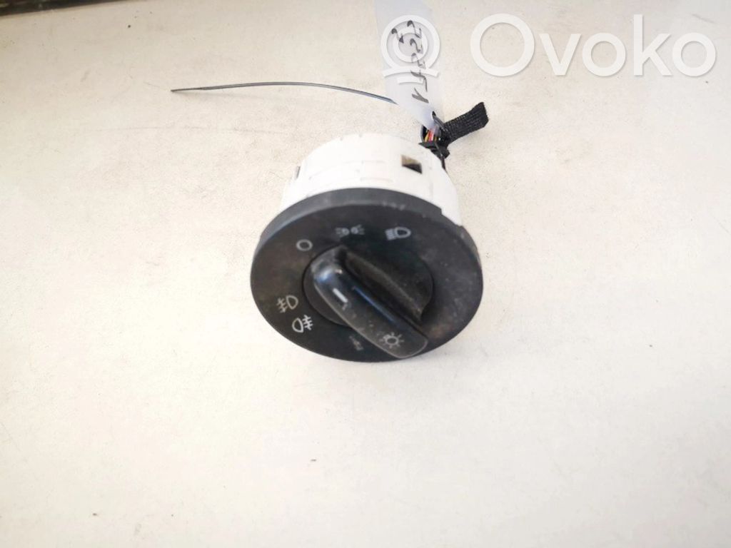 Skoda Octavia Mk2 (1Z) Interruptor de luz 