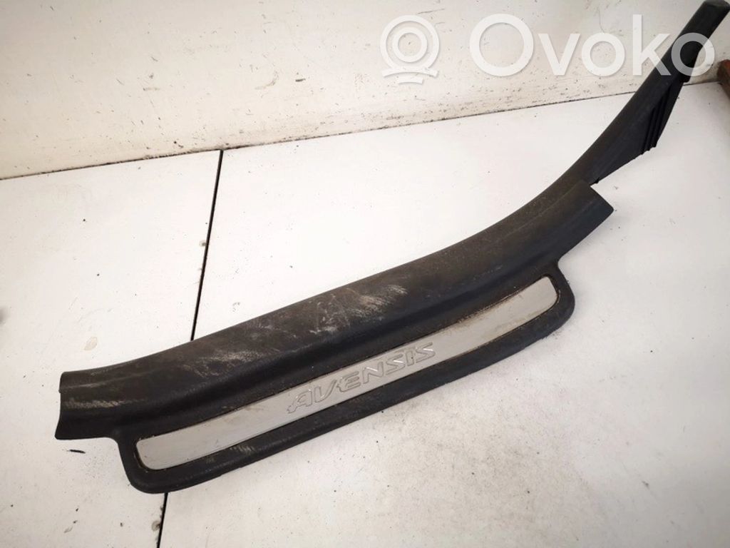 Toyota Avensis T250 Capac prag spate 