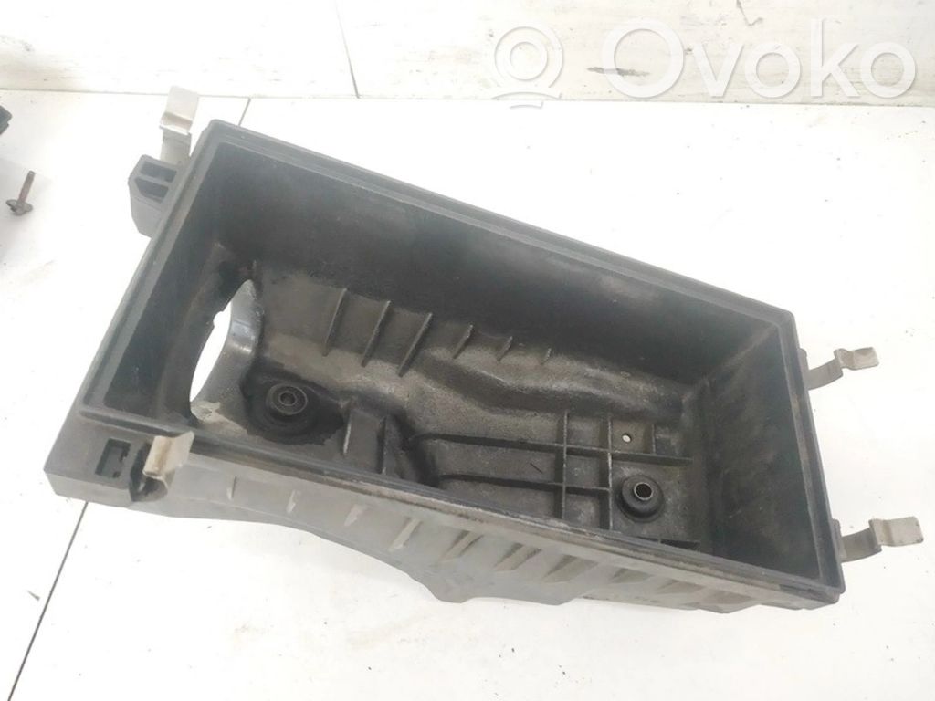 Toyota Avensis T250 Luftfilterkasten