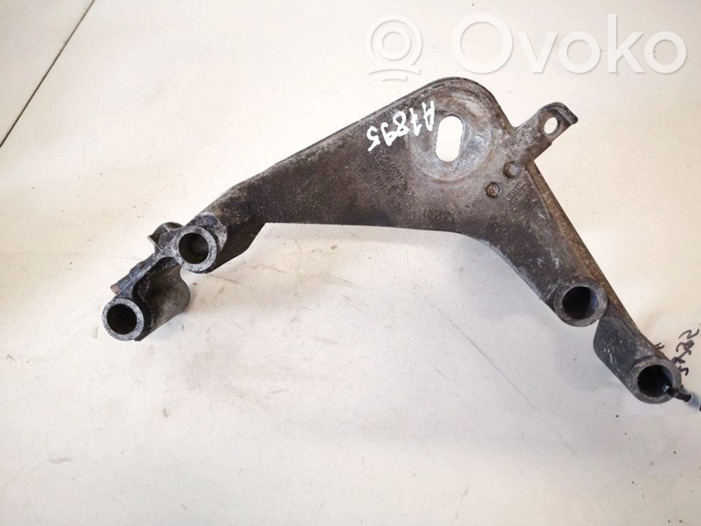 Mini One - Cooper R50 - 53 Engine mounting bracket 