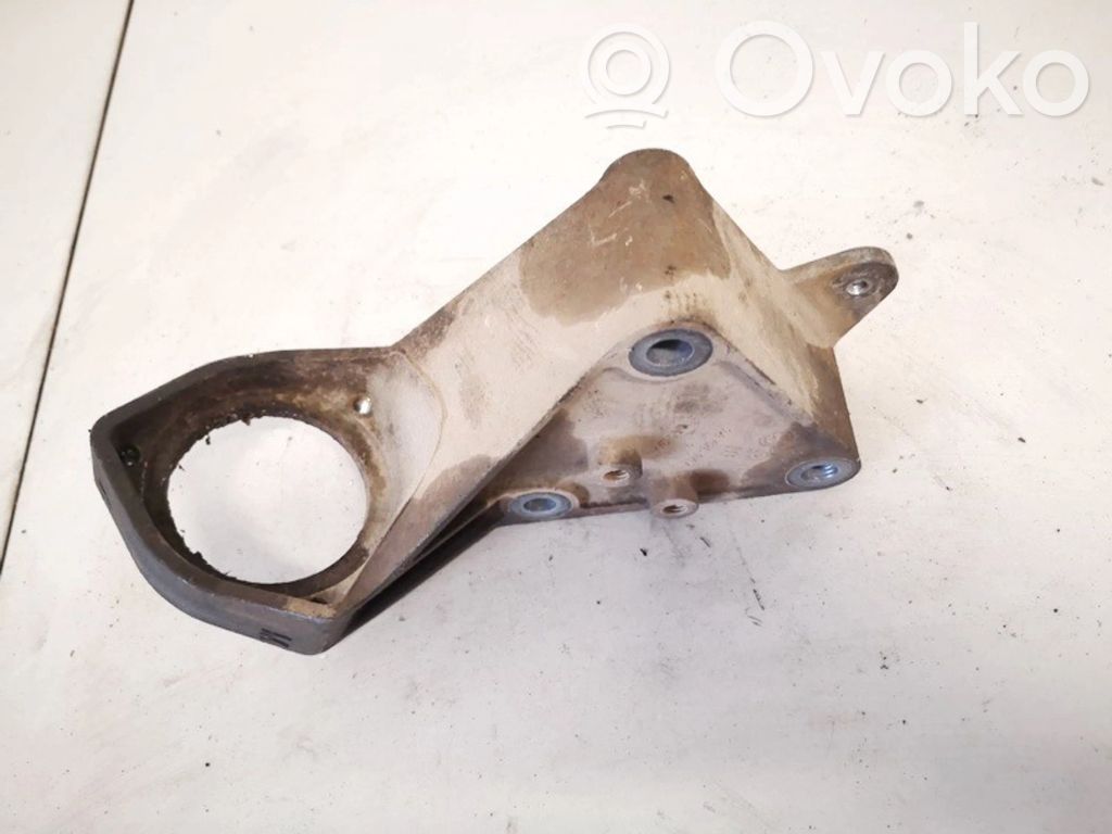 Opel Vectra C Engine mounting bracket 