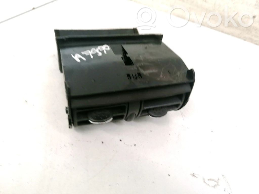 Mercedes-Benz C W203 Grilă ventilație centrală