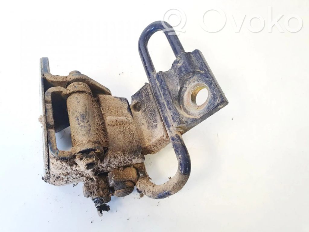Volkswagen Golf IV Zawias dolny drzwi tylnych