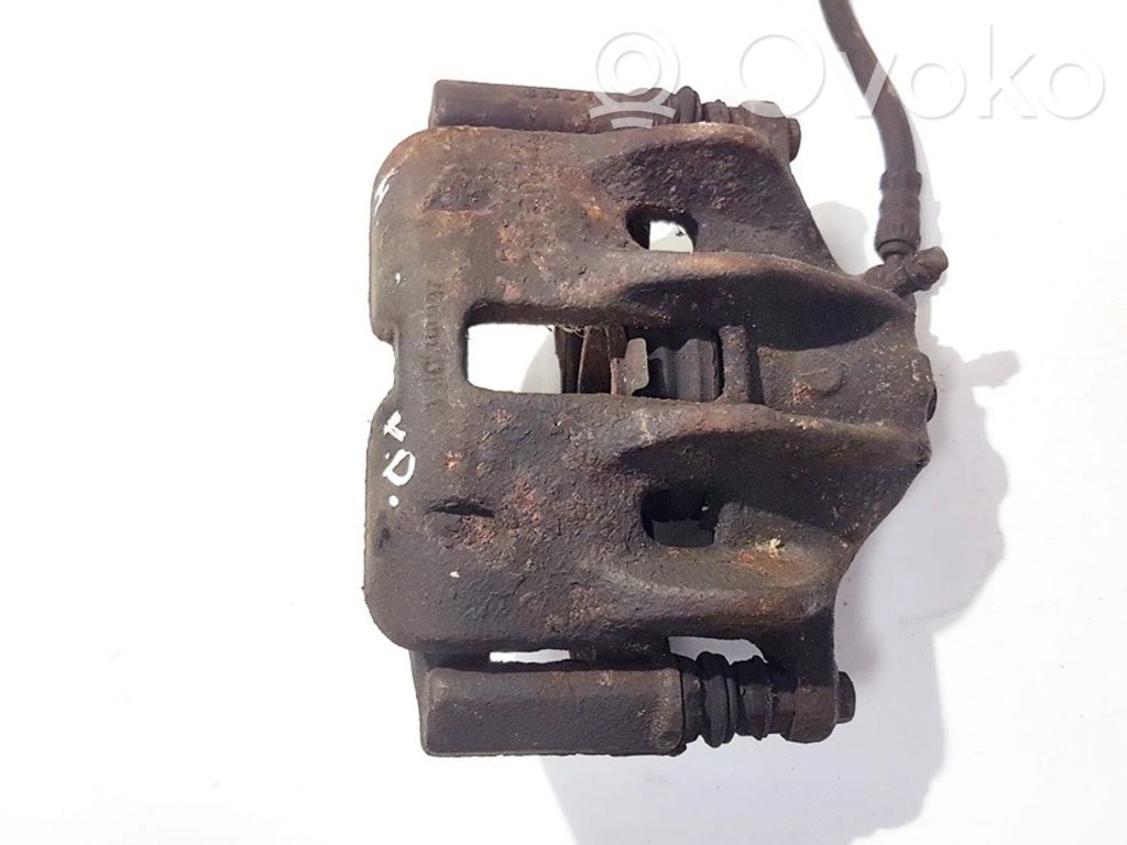 Caliper de freno delantero