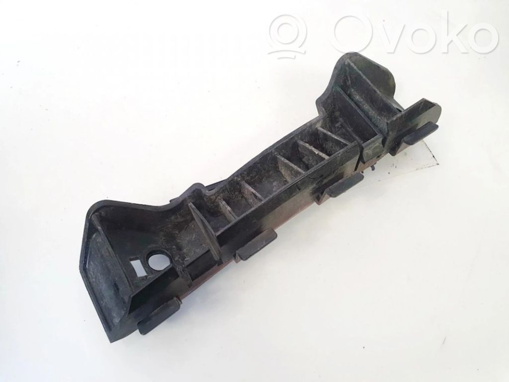 KIA Ceed Soporte de montaje del parachoques trasero 