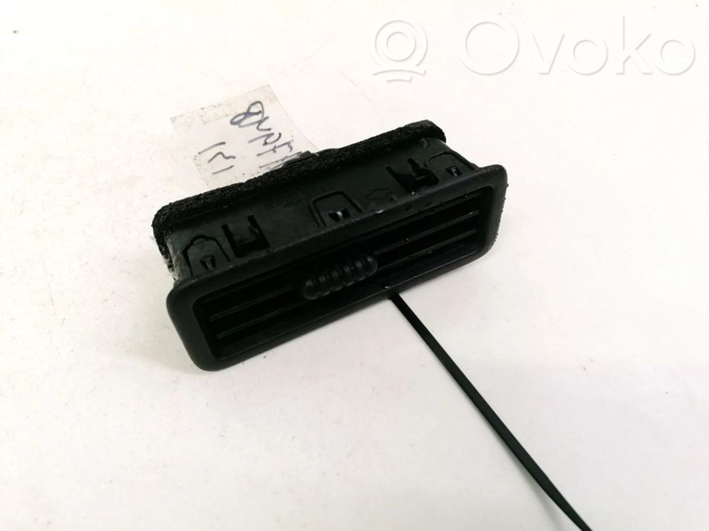 Nissan Murano Z50 Rejilla de ventilación central del panel 