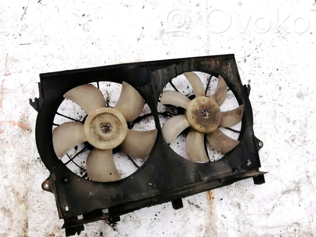 Toyota Avensis T250 Convogliatore ventilatore raffreddamento del radiatore