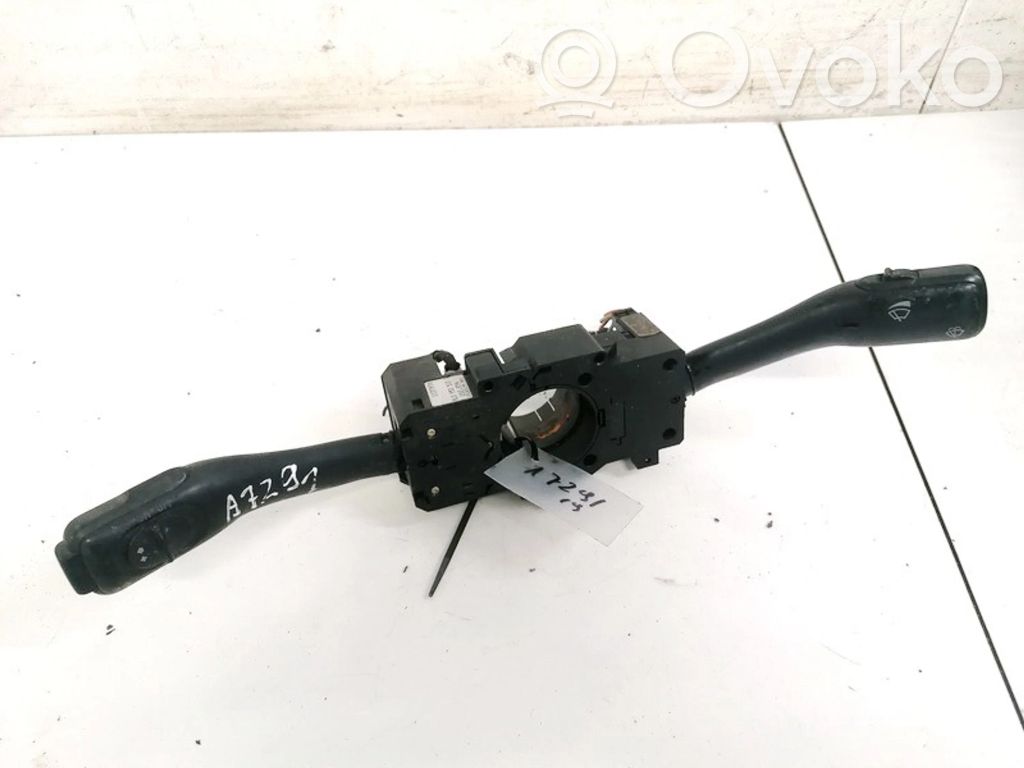 Volkswagen New Beetle Leva/interruttore dell’indicatore di direzione e tergicristallo 