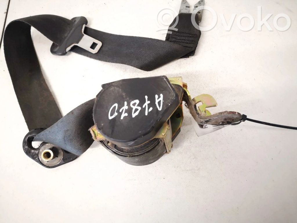 Etuistuimen turvavyö   B506014,B506014